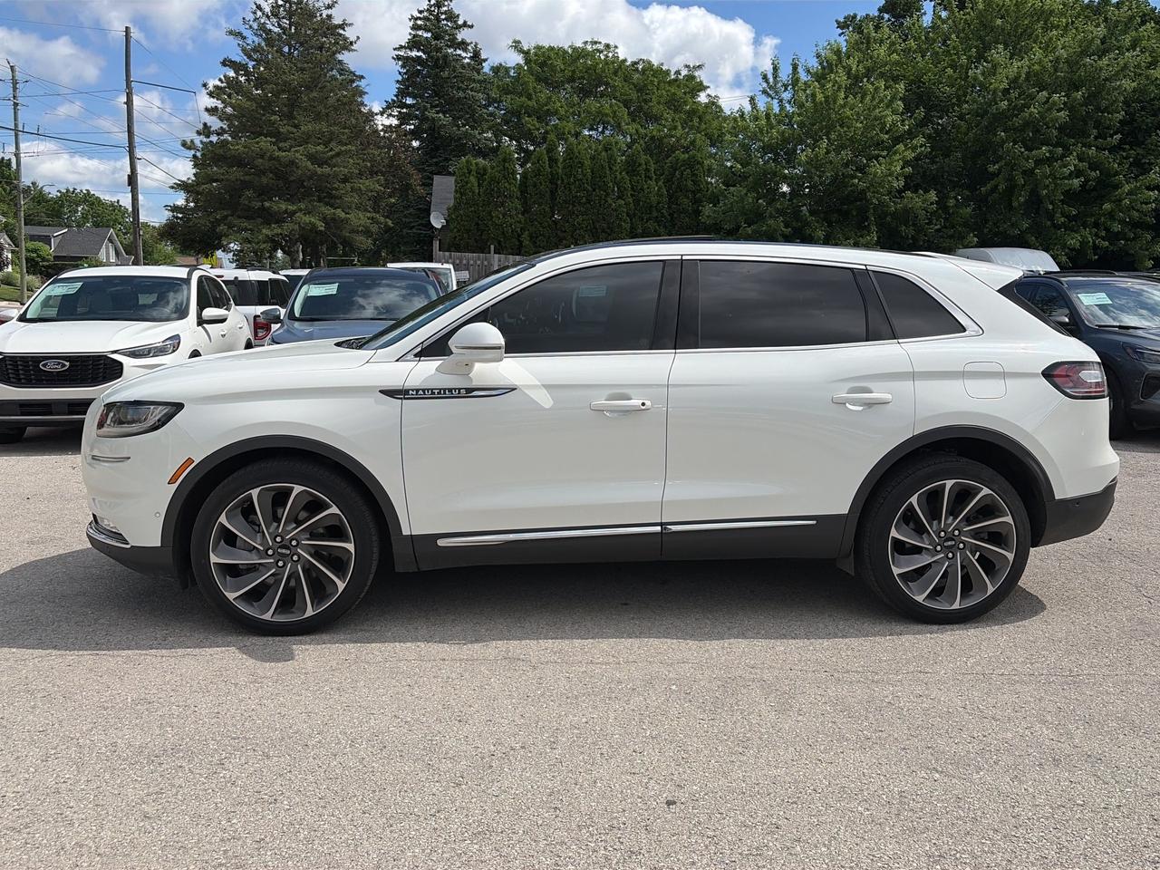 2022 Lincoln Nautilus Reserve AWD Photo