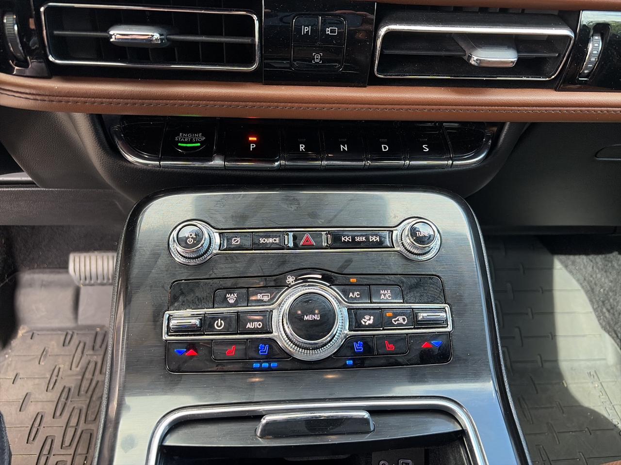 2022 Lincoln Nautilus Reserve AWD Photo