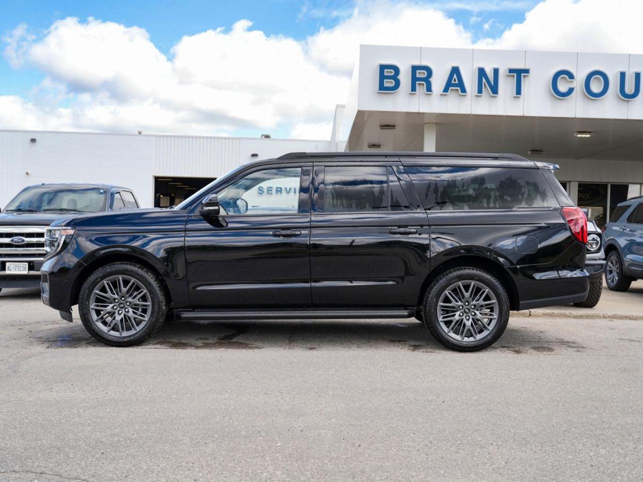 2026 Ford Expedition Platinum Max 4x4 | 7 PASSENGER | LEATHER | HEATD/C Photo