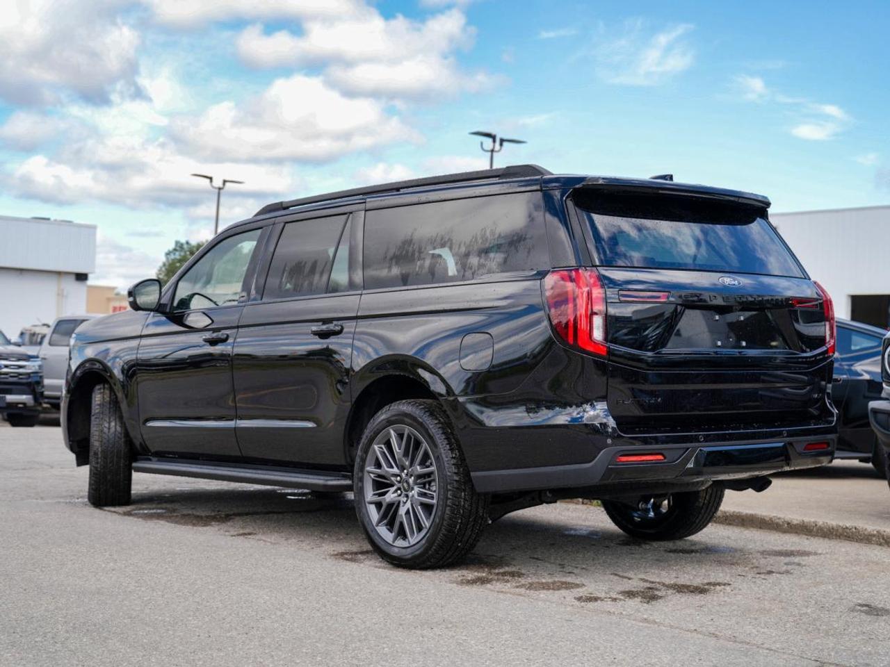 2026 Ford Expedition Platinum Max 4x4 | 7 PASSENGER | LEATHER | HEATD/C Photo