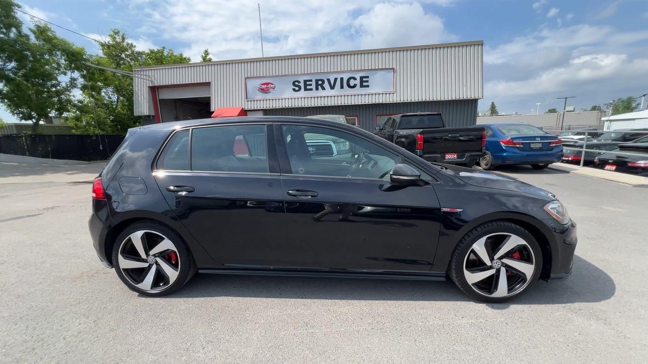 2018 Volkswagen Golf GTI AUTOBAHN | 220HP | HTD LEATHER |SUNROOF | CARPLAY Photo