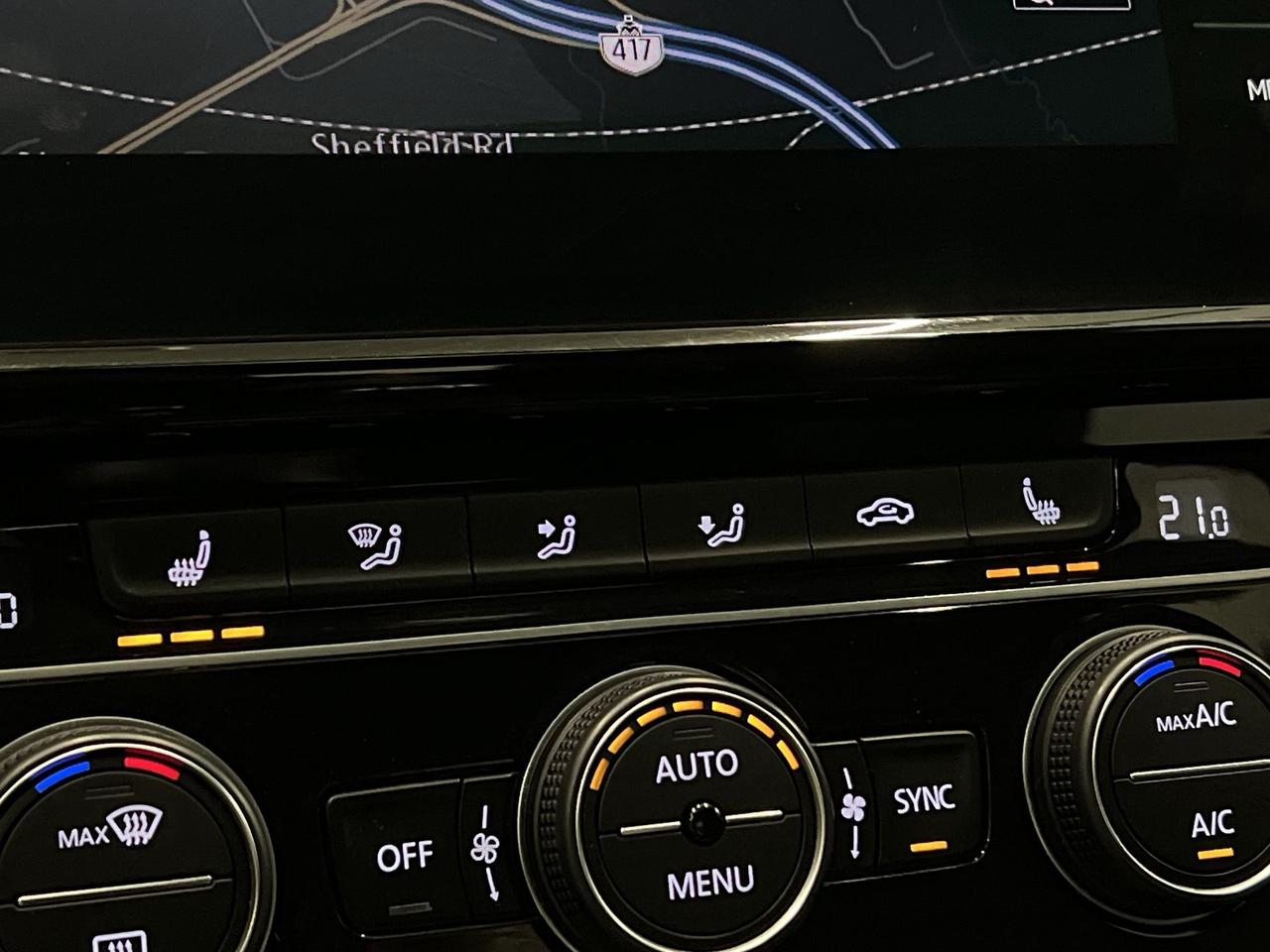 2018 Volkswagen Golf GTI AUTOBAHN | 220HP | HTD LEATHER |SUNROOF | CARPLAY Photo