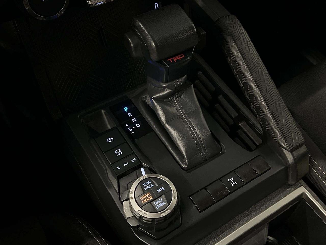2024 Toyota Tacoma TRD OFF-ROAD 4X4 | DBL CAB | HTD SEATS | CARPLAY Photo