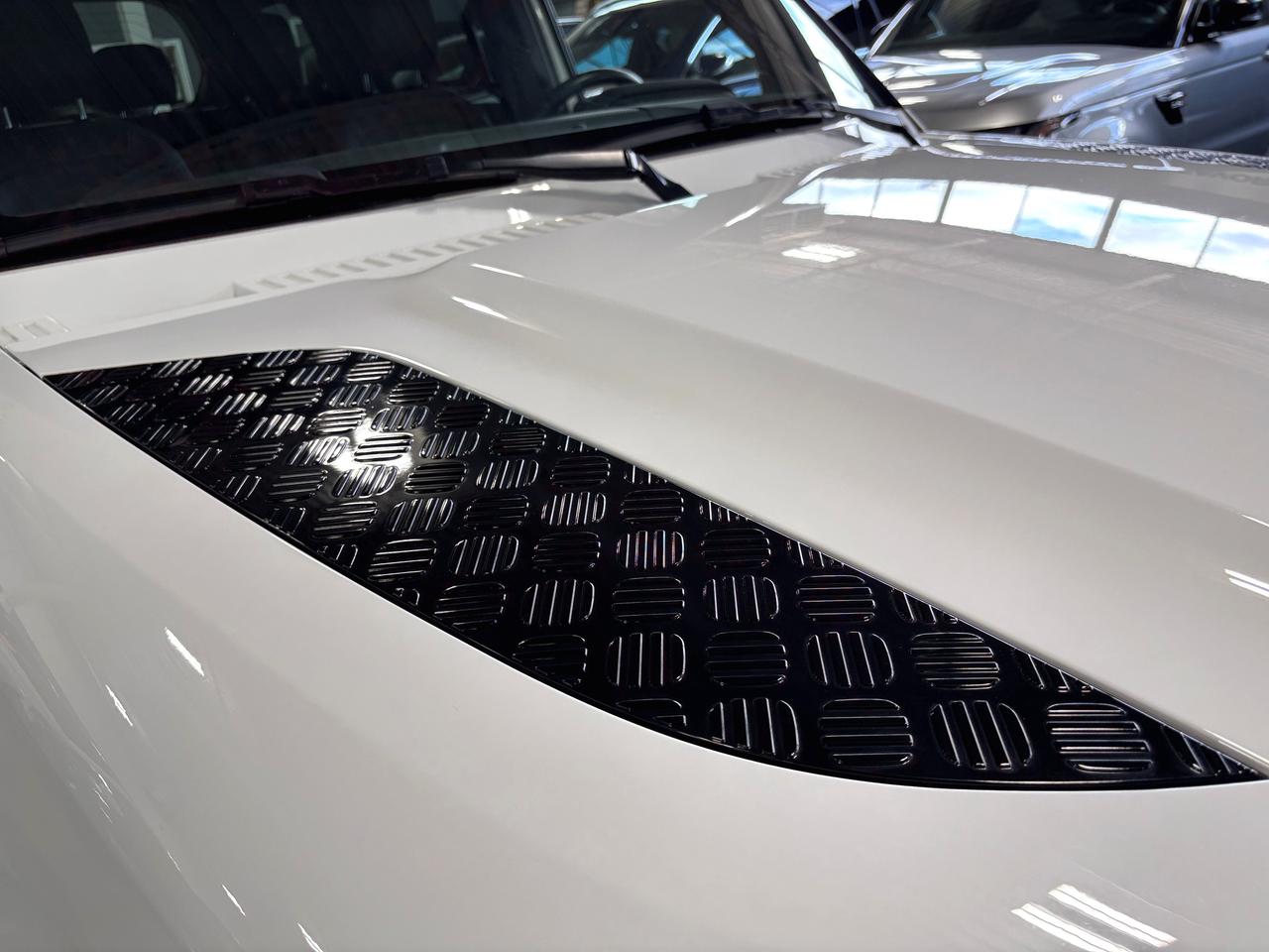 2023 Land Rover Defender 110 SE P400|AWD|CLUSTERNAV|MERIDIAN|3DCAM|LEATHER| Photo2