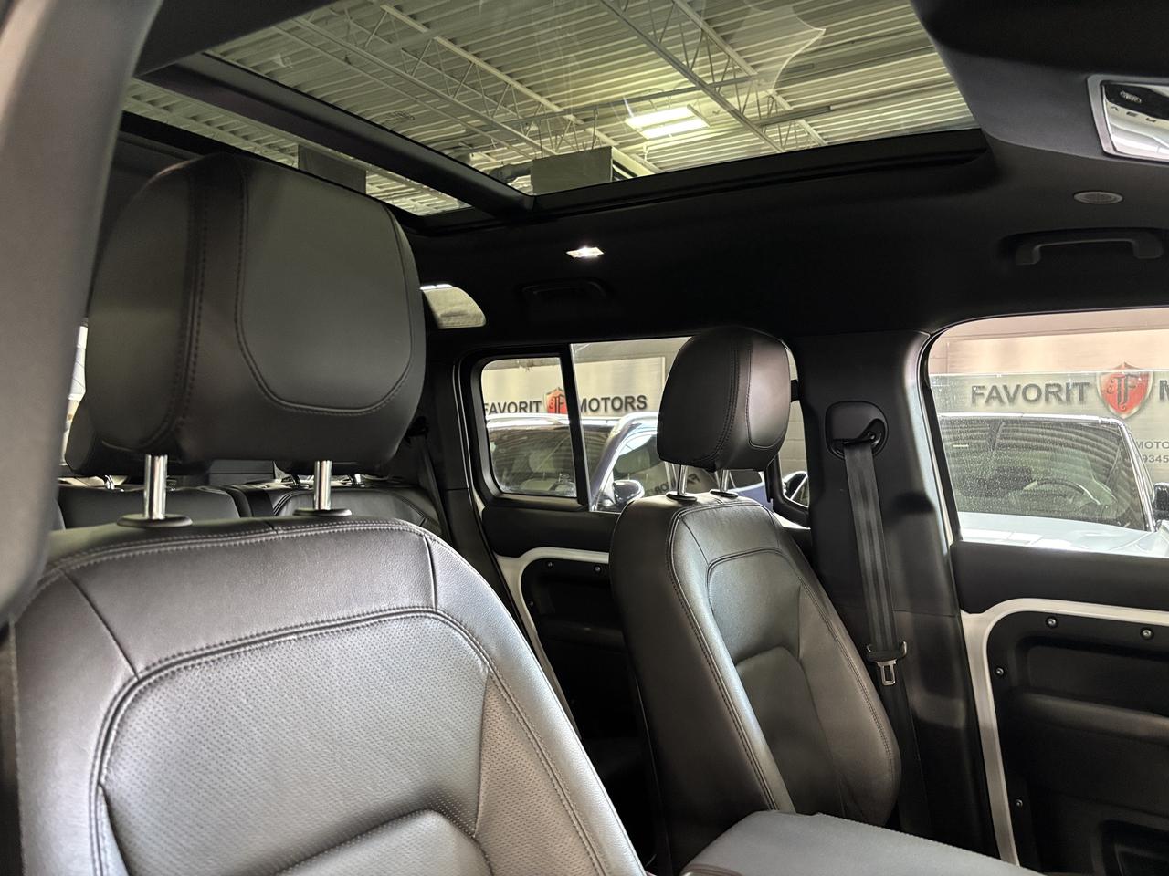 2023 Land Rover Defender 110 SE P400|AWD|CLUSTERNAV|MERIDIAN|3DCAM|LEATHER| Photo
