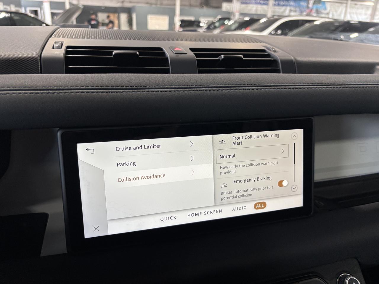 2023 Land Rover Defender 110 SE P400|AWD|CLUSTERNAV|MERIDIAN|3DCAM|LEATHER| Photo