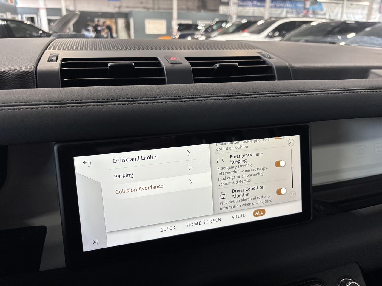 2023 Land Rover Defender 110 SE P400|AWD|CLUSTERNAV|MERIDIAN|3DCAM|LEATHER| Photo
