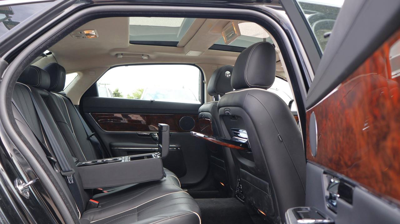 2011 Jaguar XJ XJL | | Moonroof | Photo