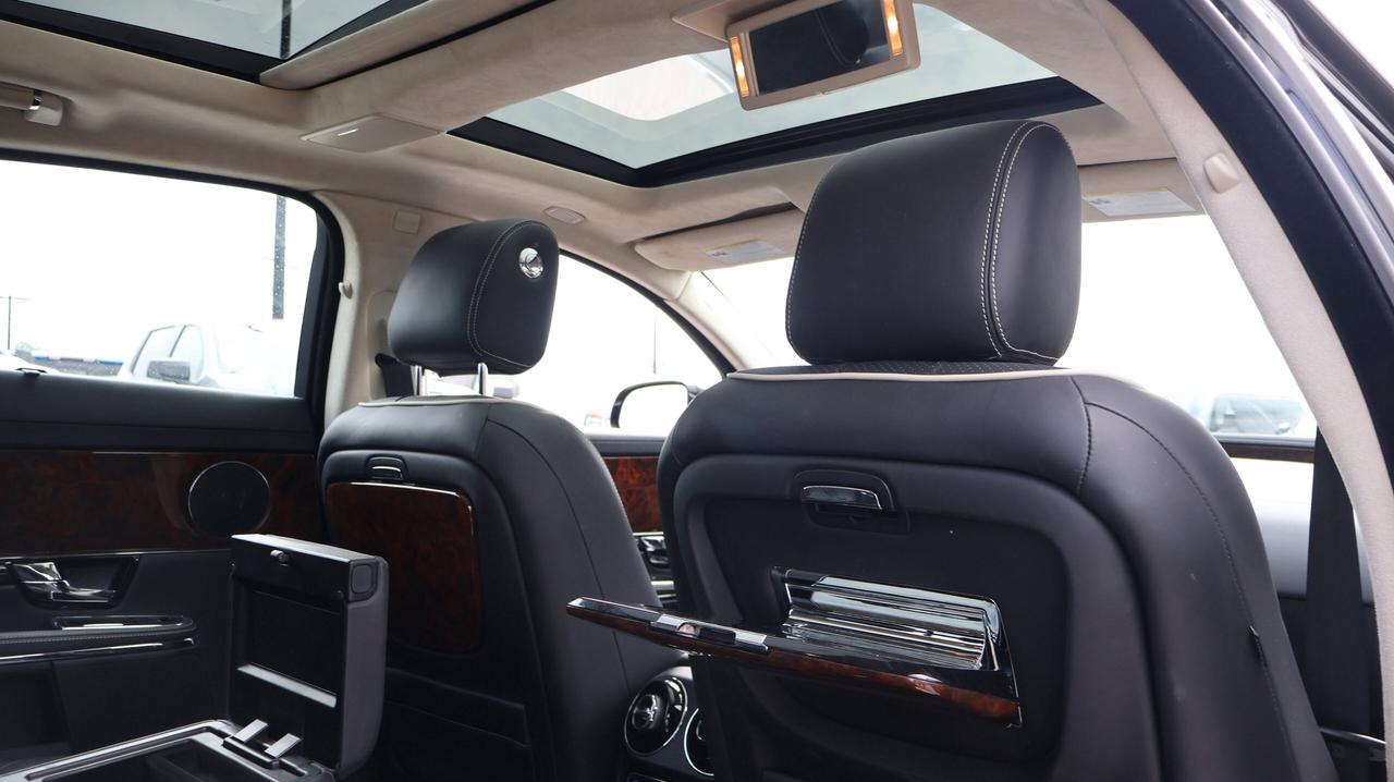 2011 Jaguar XJ XJL | | Moonroof | Photo