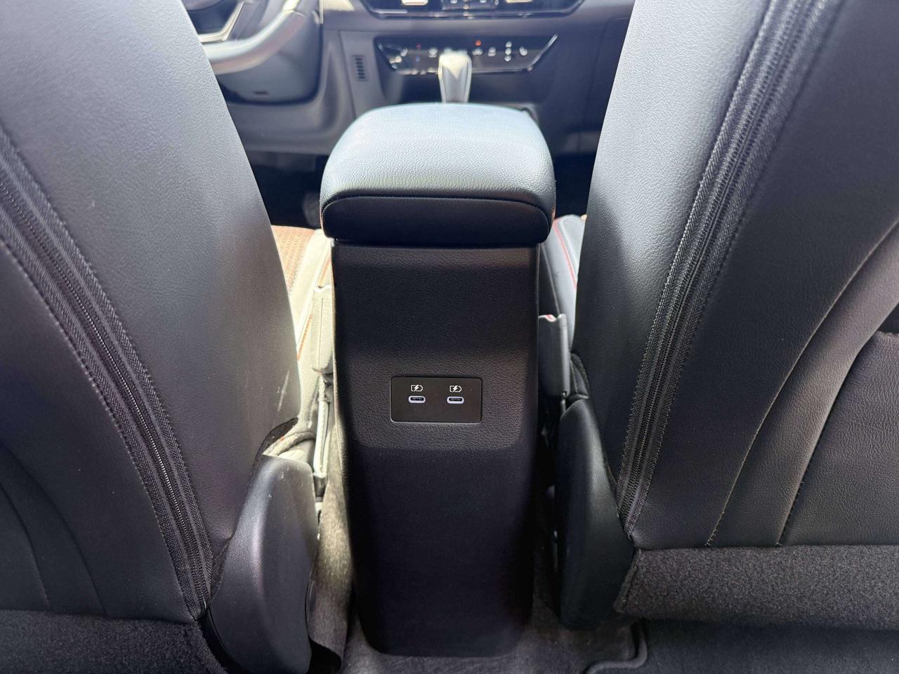 2025 Nissan Kicks SR | PANORAMIC SUNROOF | REMOTE START | BLIND SPOT Photo