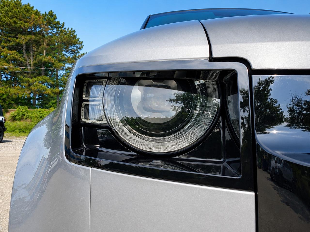 2022 Land Rover Defender 110 X |Vented Suede |Meridian Sound |Panoroof |AWD Photo