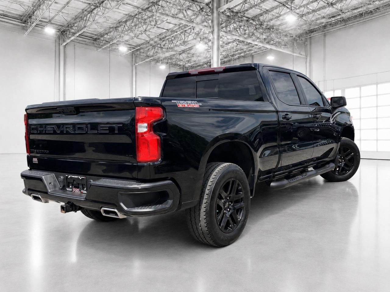 2022 Chevrolet Silverado 1500 Trailboss |Dark Pkg |Leather |Sunroof |Bose |4X4 Photo4