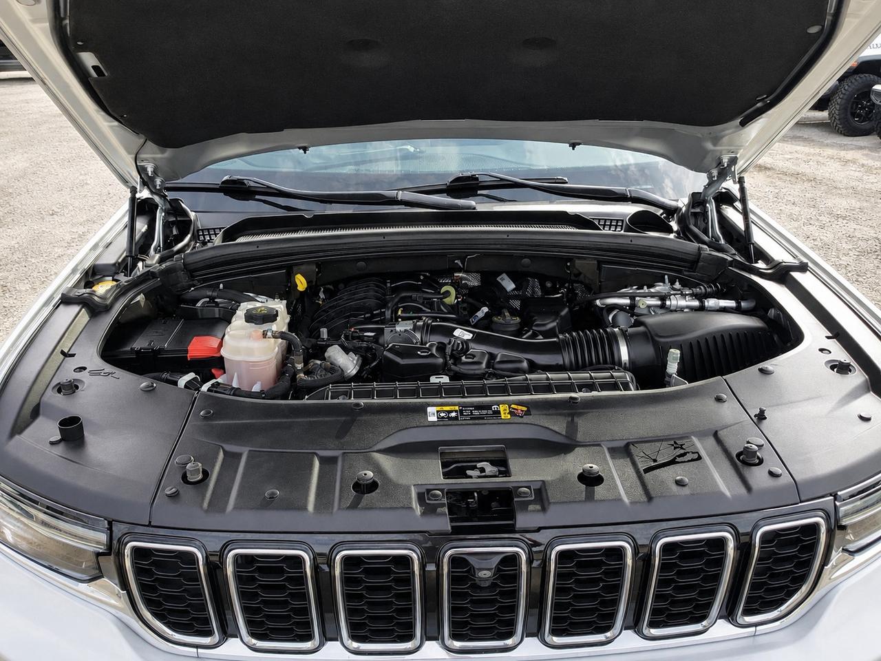 2021 Jeep Grand Cherokee L Limited | Lux Tech II | Panoroof | Tow Pkg | 4X4 Photo