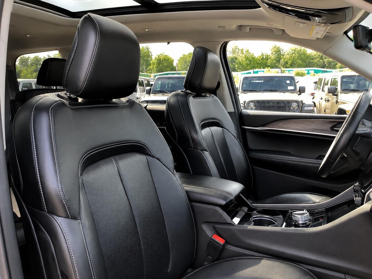 2021 Jeep Grand Cherokee L Limited | Lux Tech II | Panoroof | Tow Pkg | 4X4 Photo