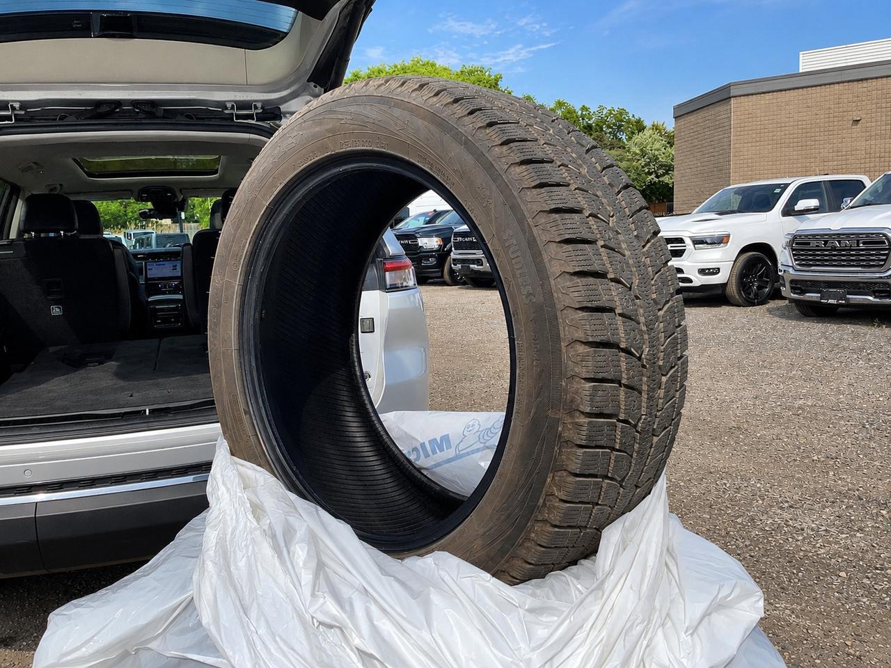 2021 Jeep Grand Cherokee L Limited | Lux Tech II | Panoroof | Tow Pkg | 4X4 Photo