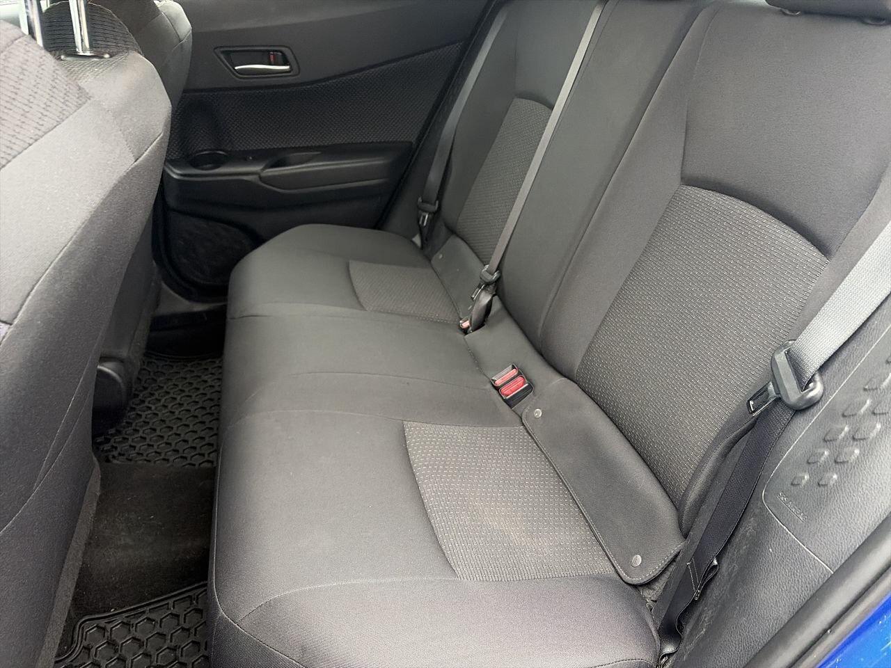 2018 Toyota C-HR XLE CLEAN CARFAX | LANE KEEPING ASSIST Photo
