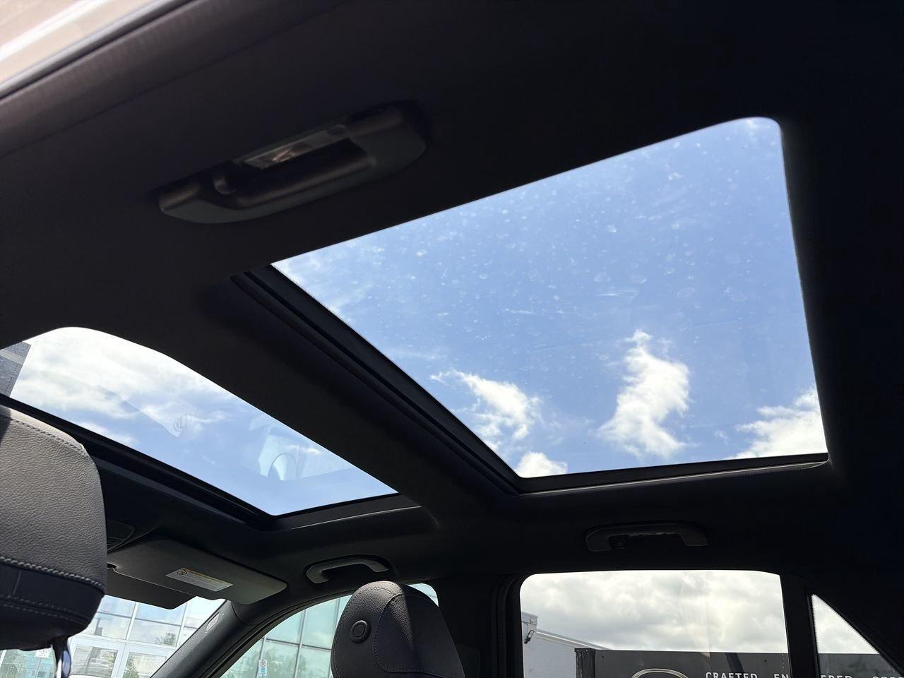 2018 Mercedes-Benz G-Class 4MATIC Clean Carfax | Blind Spot Monitor | Back Up Photo