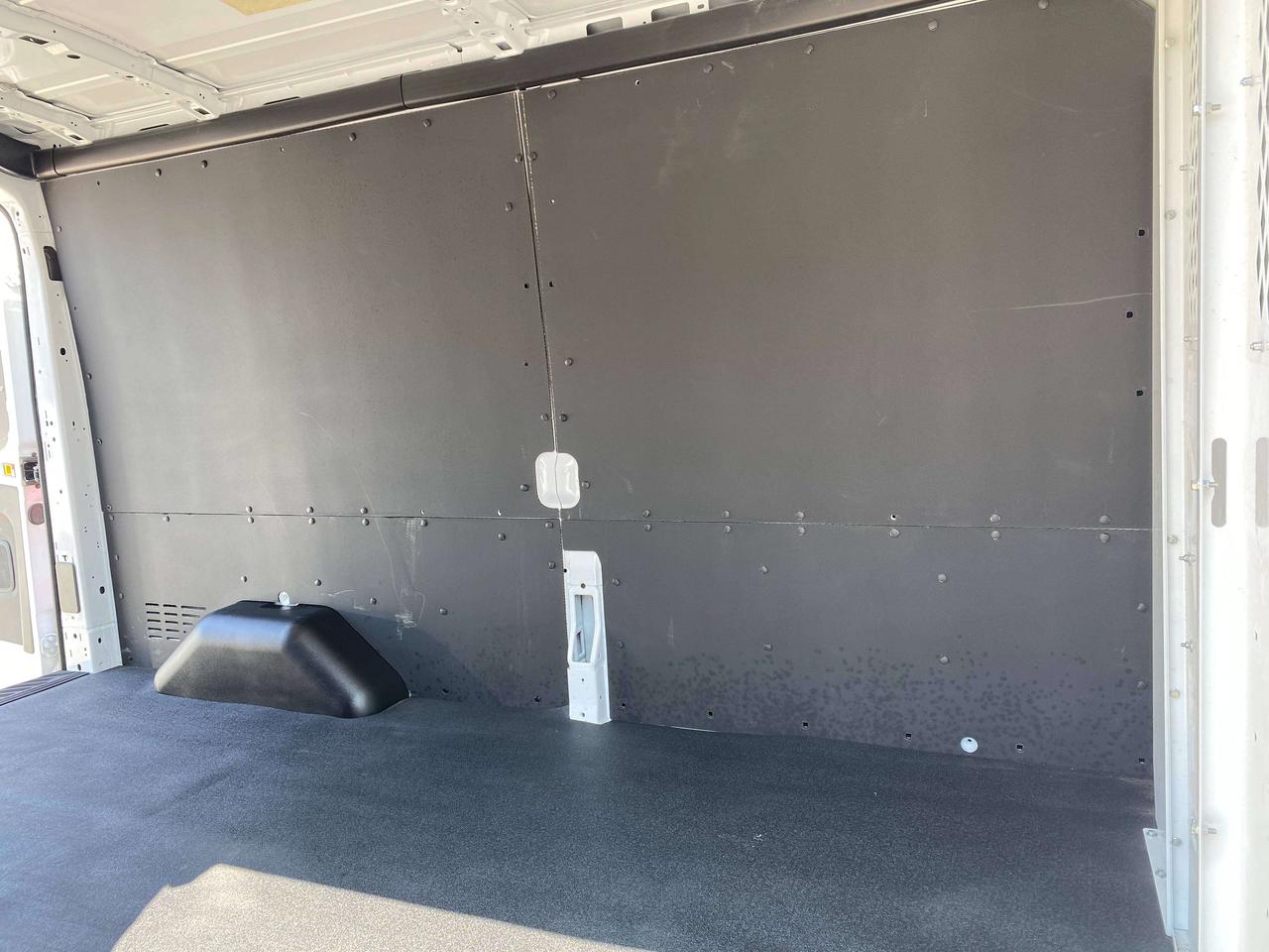2025 Ford Transit Cargo Van T-250 148" MEDIUM ROOF, BACK UP CAM, CLEAN CARFAX! - Photo #11