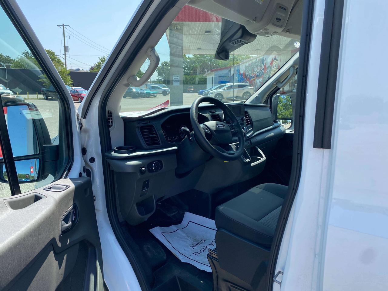 2025 Ford Transit Cargo Van T-250 148" MEDIUM ROOF, BACK UP CAM, CLEAN CARFAX! - Photo #13