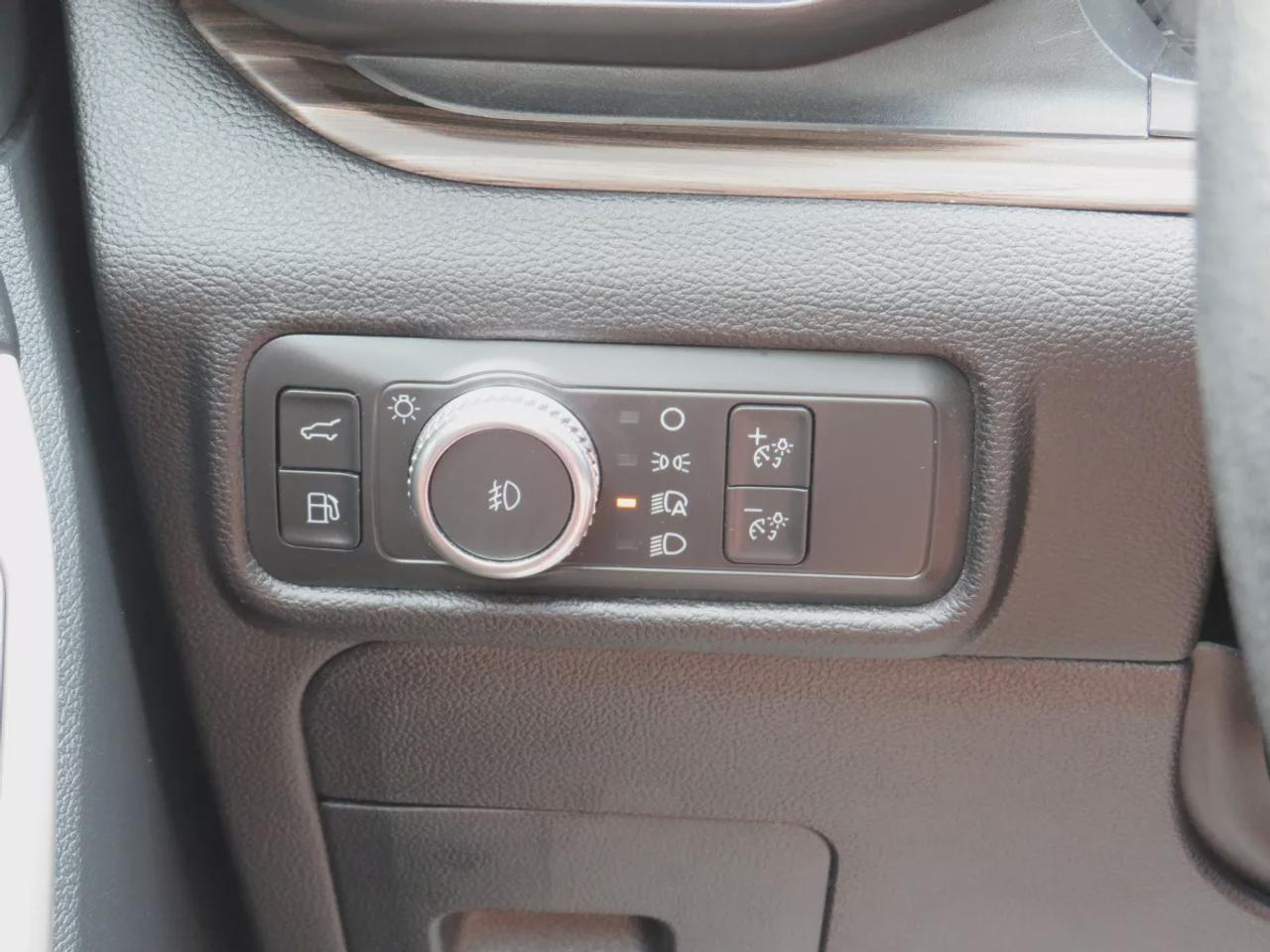 2021 Ford Explorer LIMITED Photo
