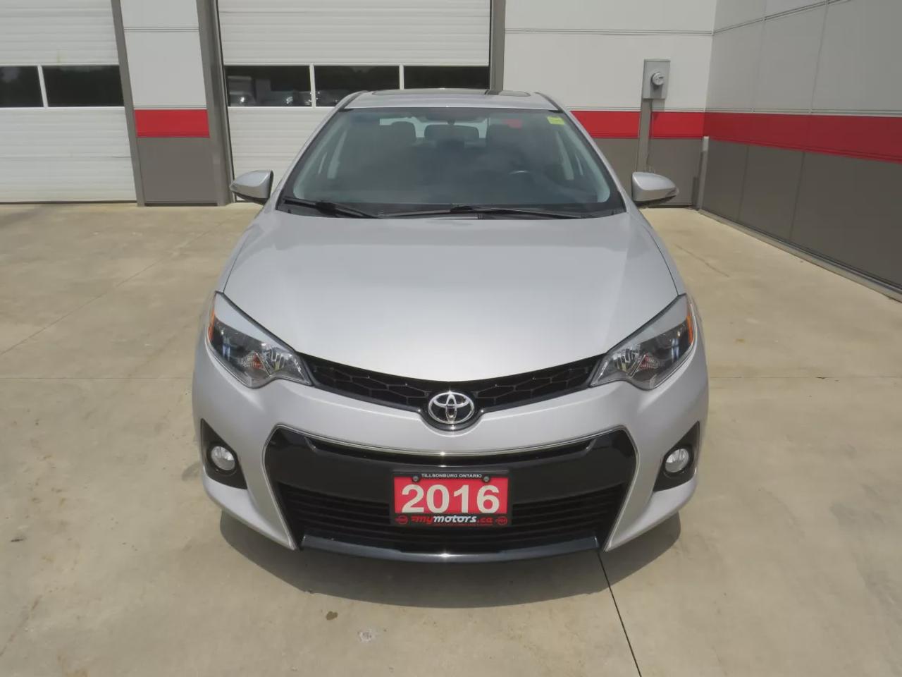 2016 Toyota Corolla CE Photo