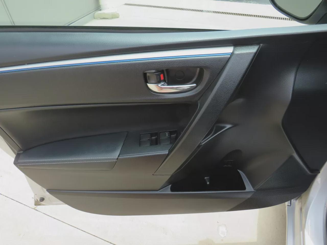 2016 Toyota Corolla CE Photo