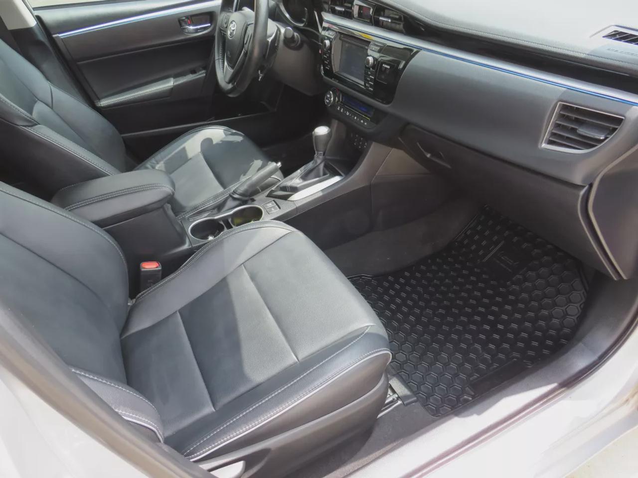 2016 Toyota Corolla CE Photo