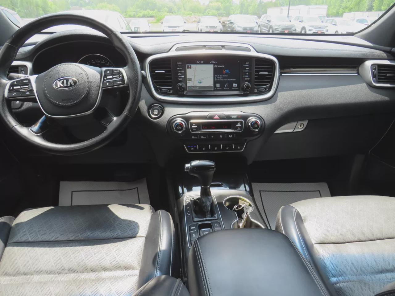 2019 Kia Sorento SX Photo