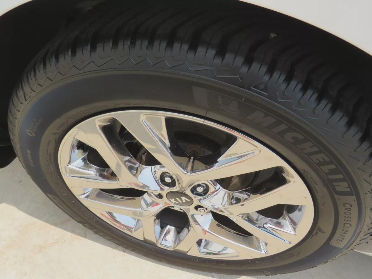 2019 Kia Sorento SX Photo