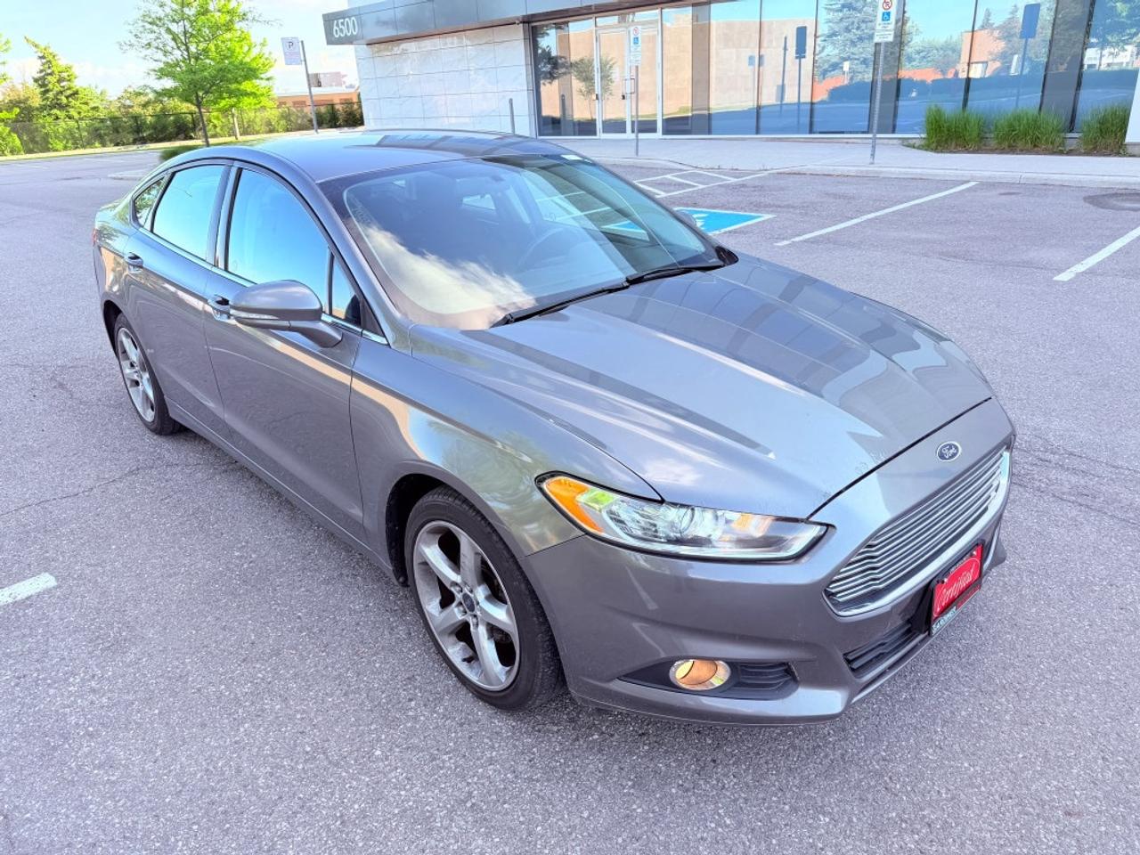 2013 Ford Fusion SE 4dr Front-wheel Drive Sedan Photo