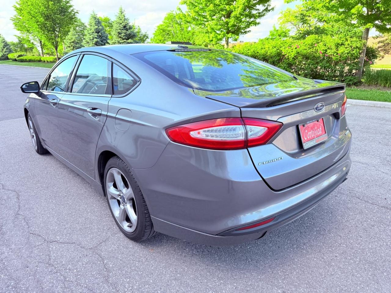 2013 Ford Fusion SE 4dr Front-wheel Drive Sedan Photo