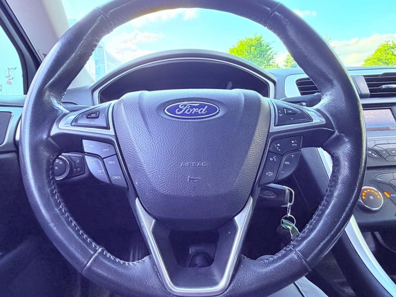 2013 Ford Fusion SE 4dr Front-wheel Drive Sedan Photo