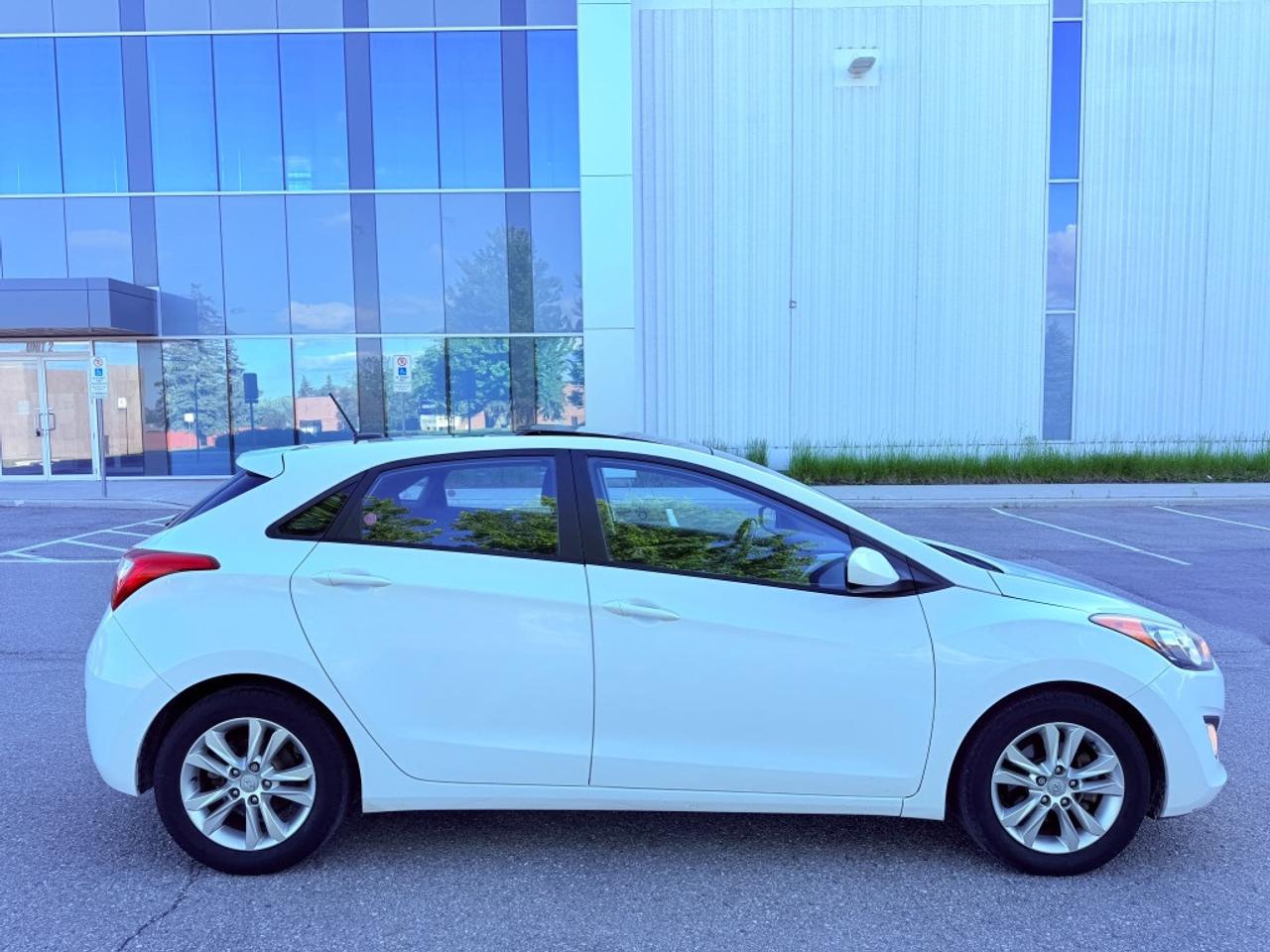 2013 Hyundai Elantra GT 5dr Hatchback  GLS *Ltd Avail* Photo