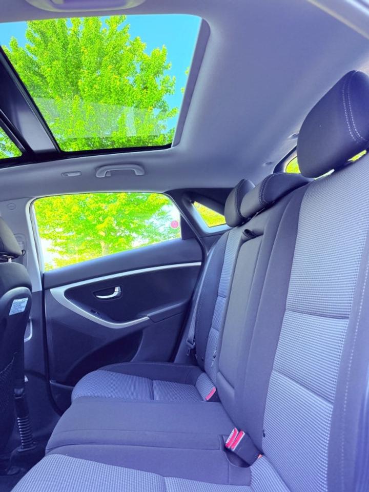 2013 Hyundai Elantra GT 5dr Hatchback  GLS *Ltd Avail* Photo