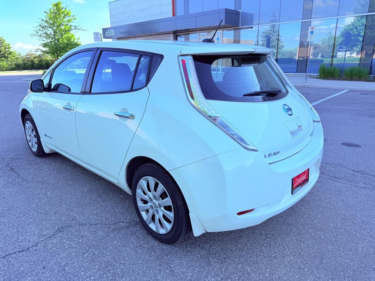 2015 Nissan Leaf S 4dr Hatchback Automatic Photo