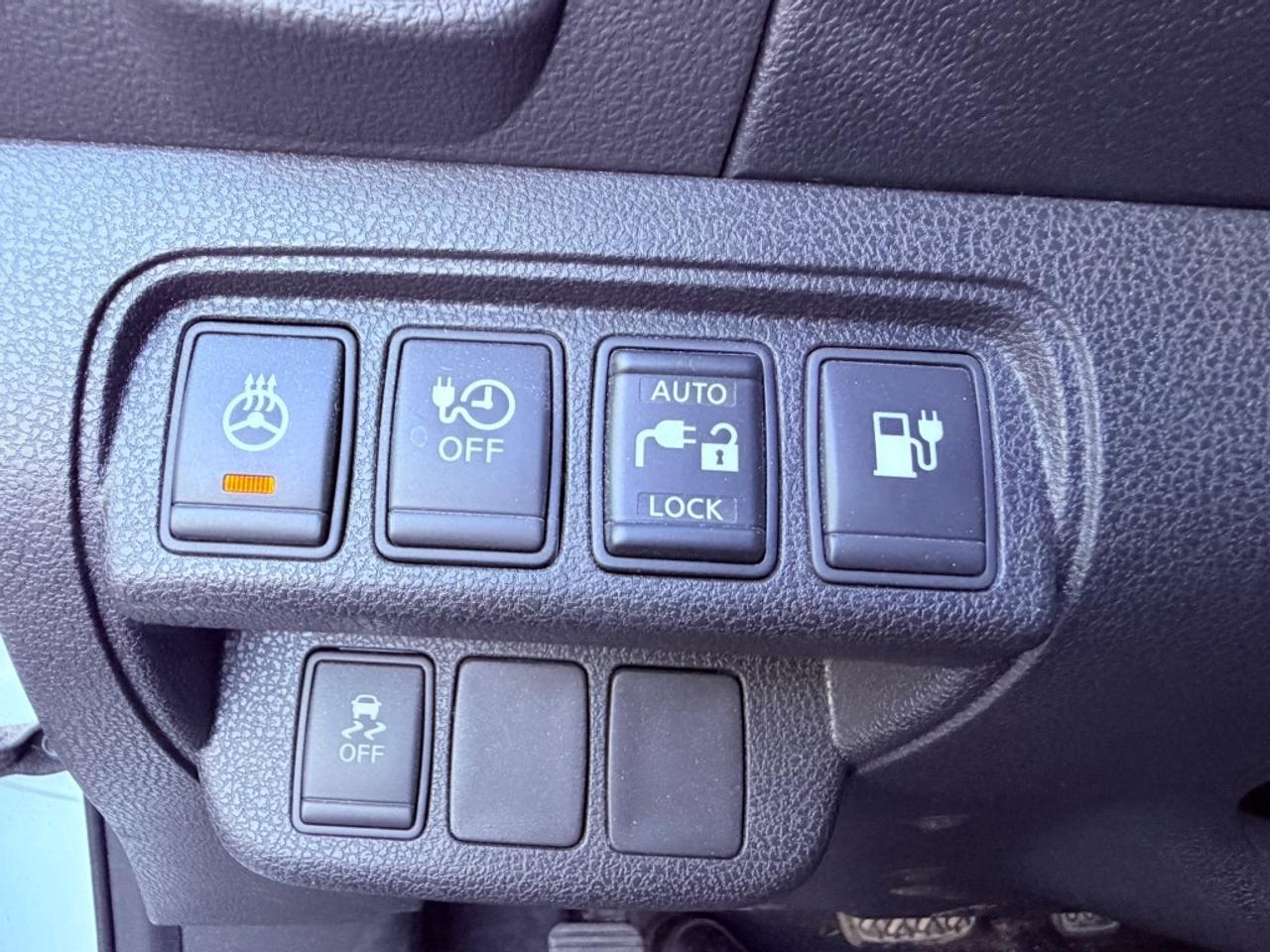 2015 Nissan Leaf S 4dr Hatchback Automatic Photo