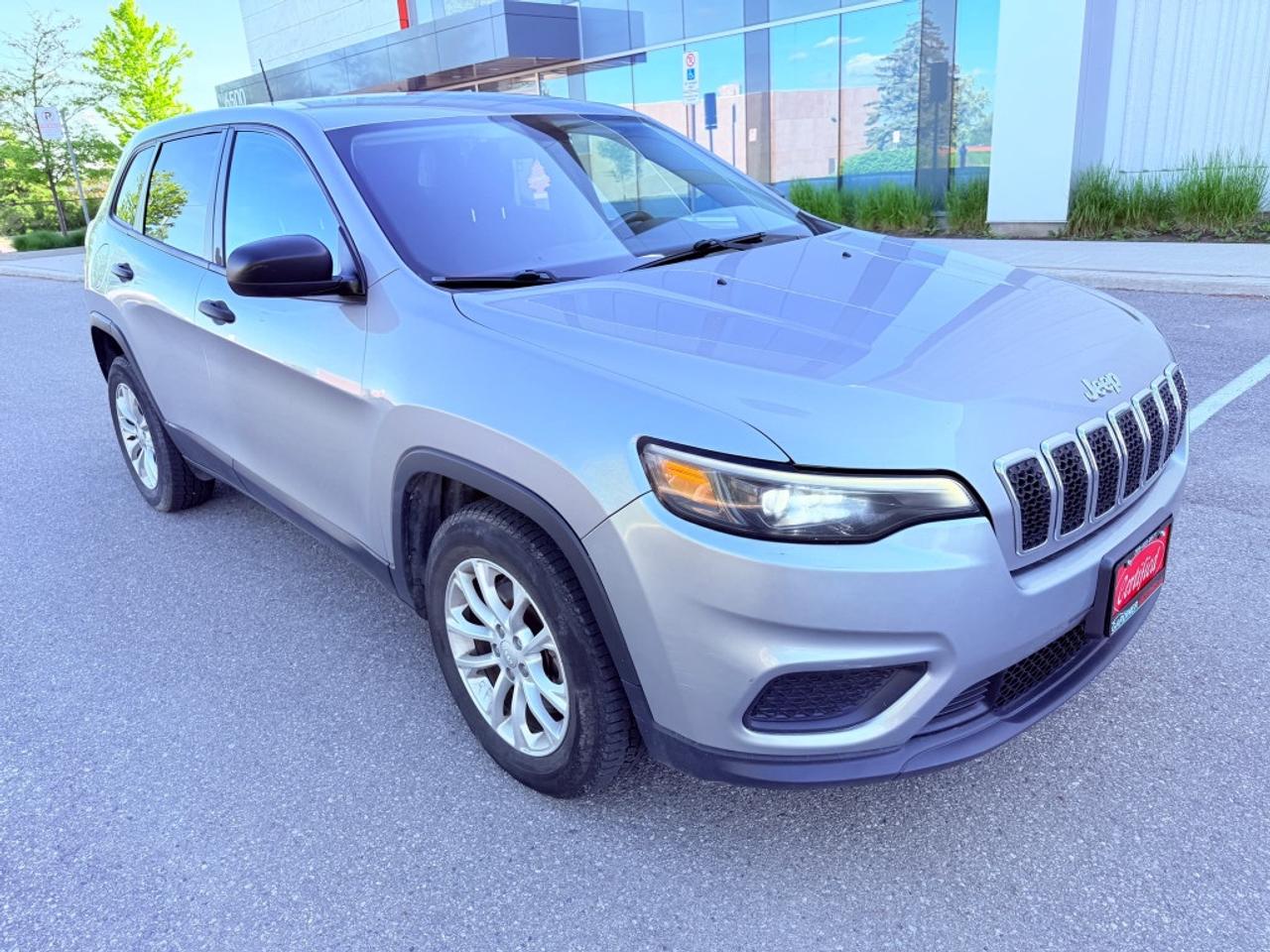 2019 Jeep Cherokee Sport Front-wheel Drive Photo3