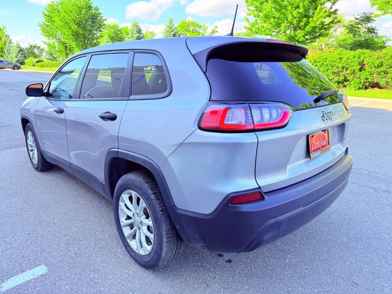 2019 Jeep Cherokee Sport Front-wheel Drive Photo