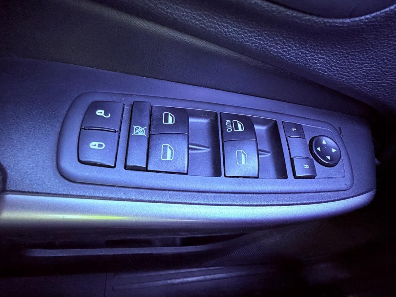 2019 Jeep Cherokee Sport Front-wheel Drive Photo