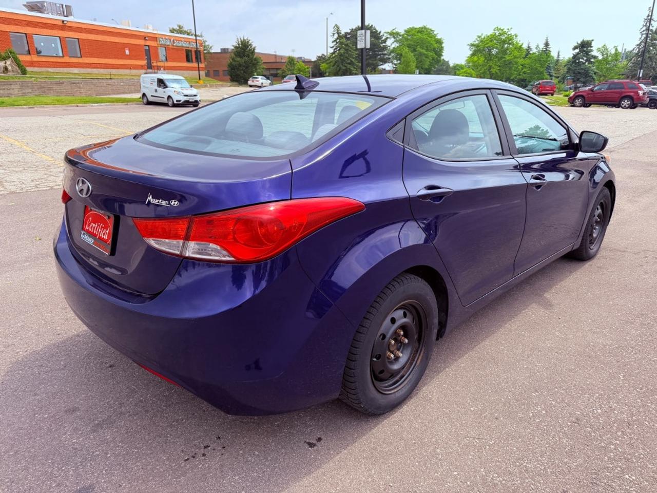 2013 Hyundai Elantra GLS 4dr Sedan (1.8L 4cyl 6M) Photo