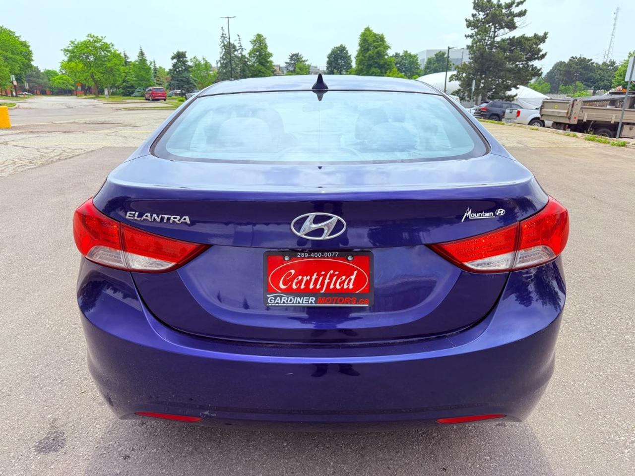 2013 Hyundai Elantra GLS 4dr Sedan (1.8L 4cyl 6M) Photo