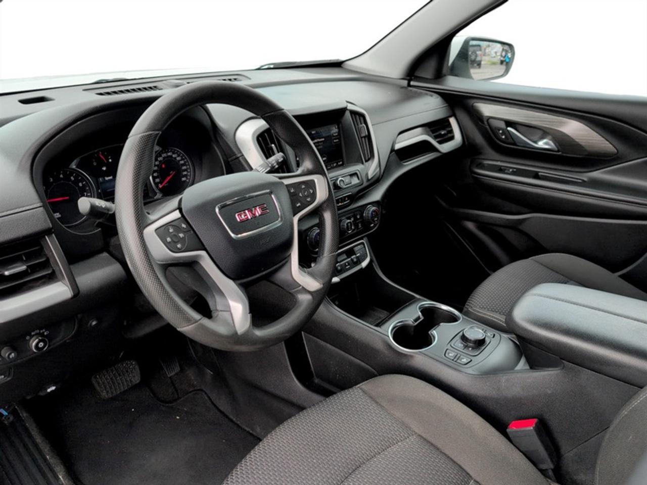 2023 GMC Terrain SLE Photo