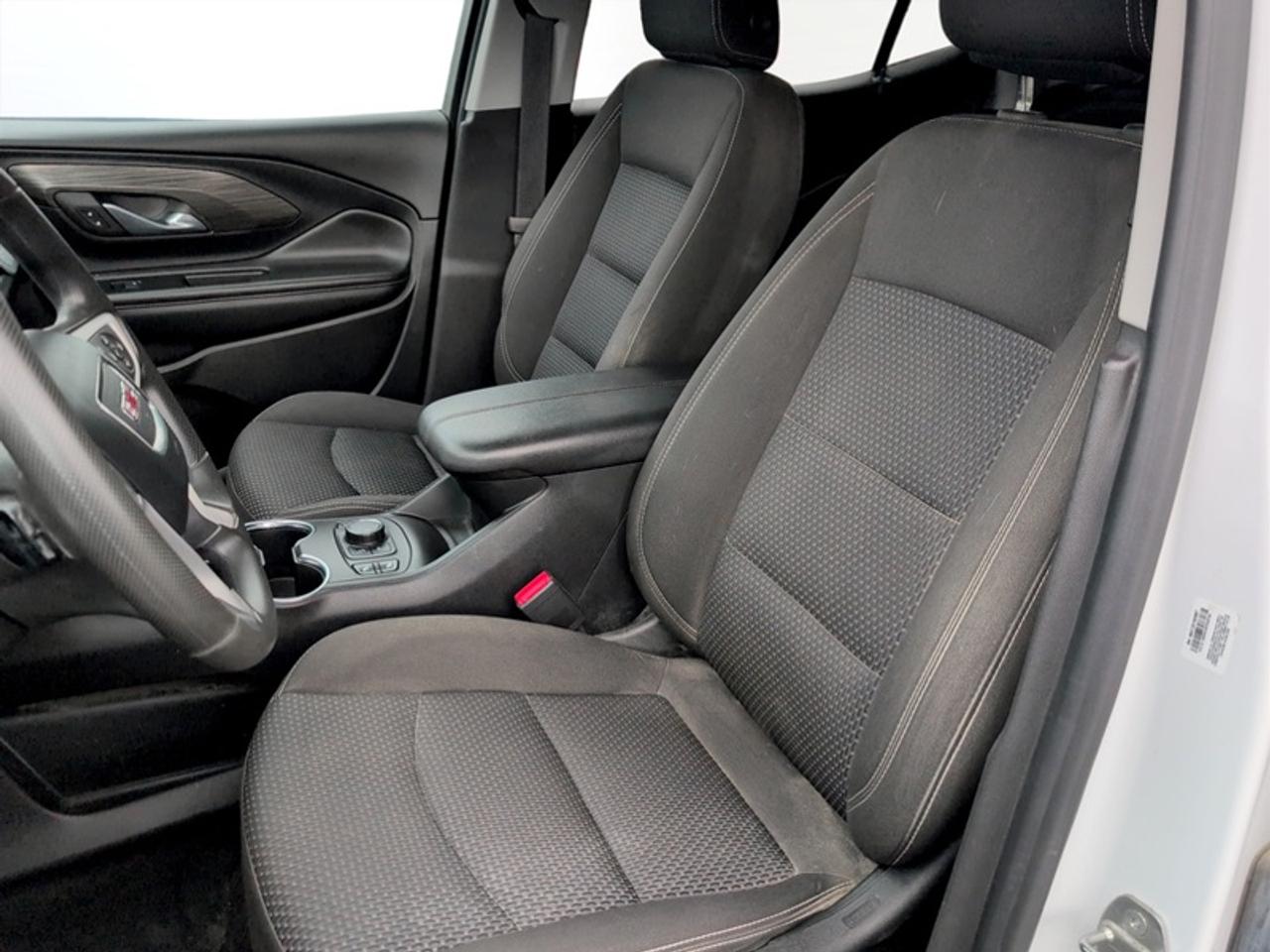 2023 GMC Terrain SLE Photo