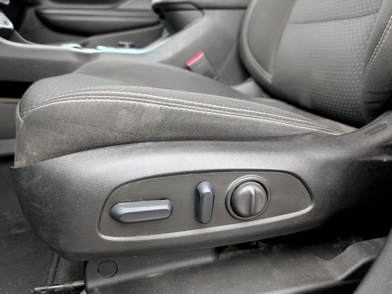 2023 GMC Terrain SLE Photo