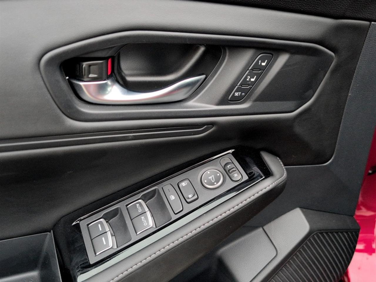 2023 Honda Accord Hybrid Touring  **LOW KMS - HYBRID** Photo