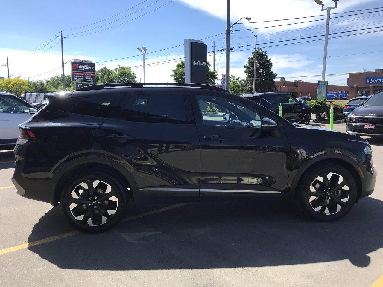 2024 Kia Sportage X-Line AWD Pkg.   No Accidents   Clean Carfax Photo