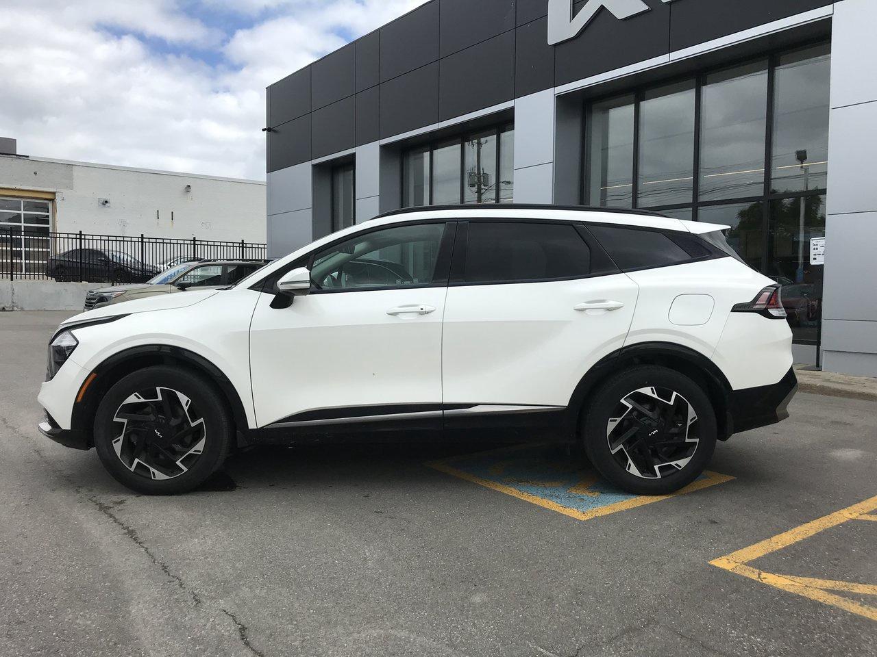 2023 Kia Sportage EX Pkg.   One Owner Photo