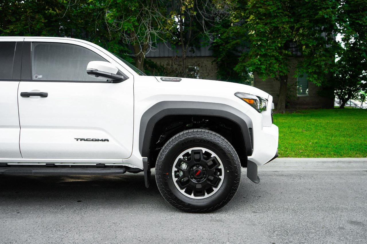 2026 Toyota Tacoma Hybrid Photo4