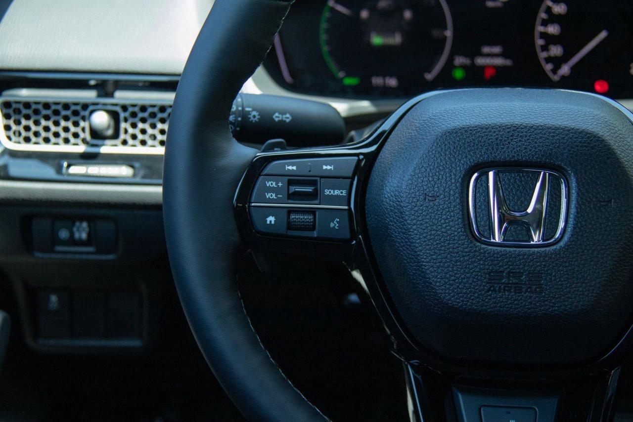 2025 Honda Civic Hybrid SPORT Photo