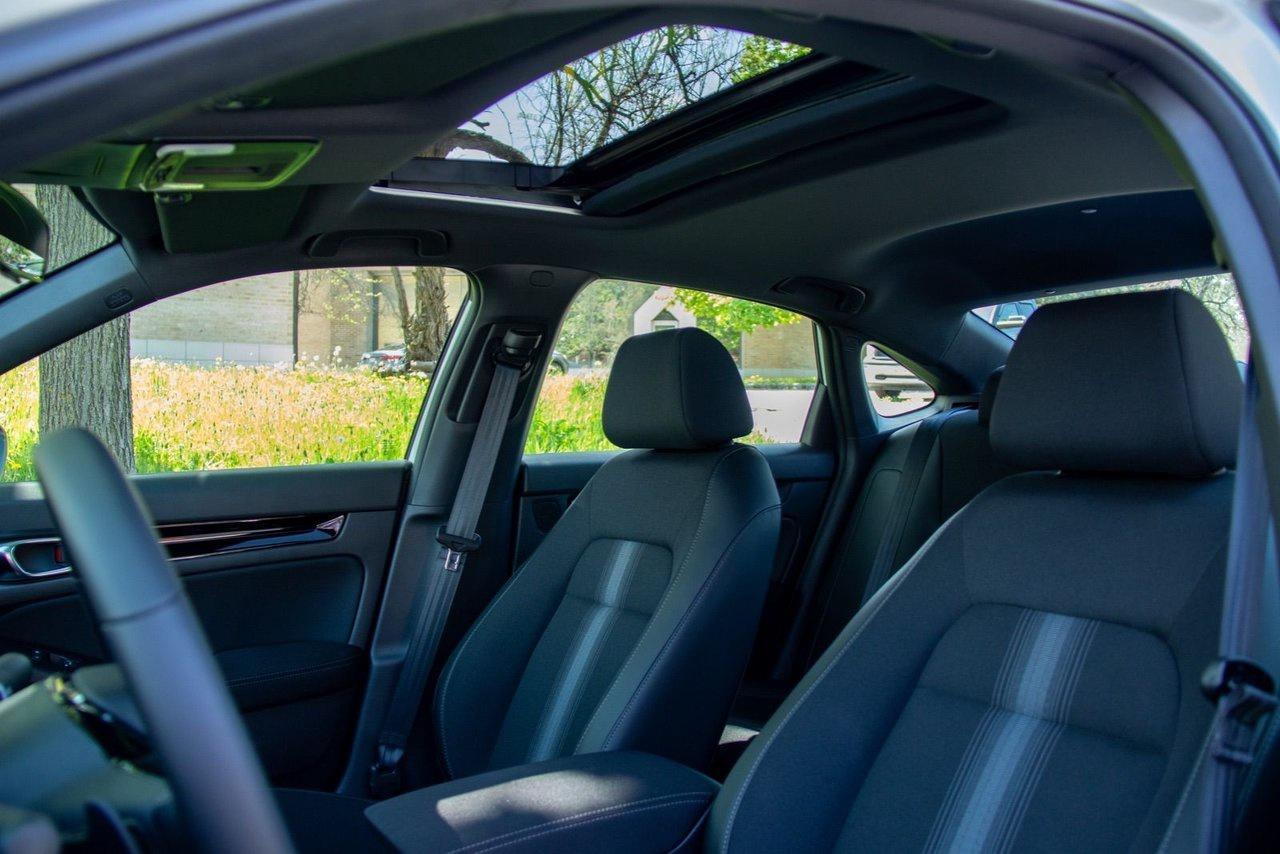 2025 Honda Civic Hybrid SPORT Photo